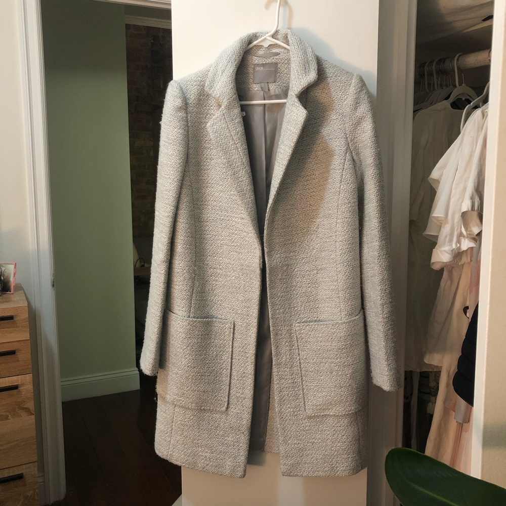 Chic grey blazer, never worn